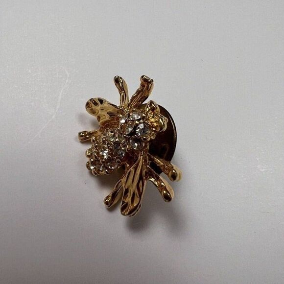 Vintage Gold-Tone Small Honey Bee with Diamond Rhinestones Brooch Pin Academia - Picture 10 of 10